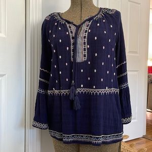 Knox Rose gauze blouse Size M. very good used condition.